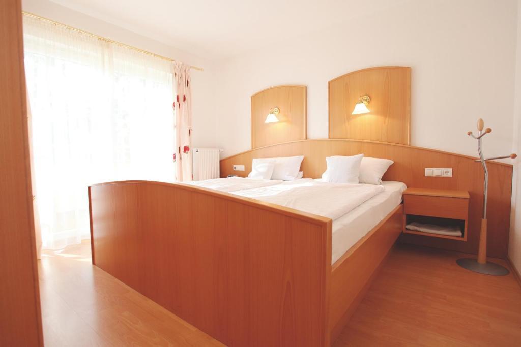 Hotel Haus Hildegunde Bad Füssing Pokoj fotografie